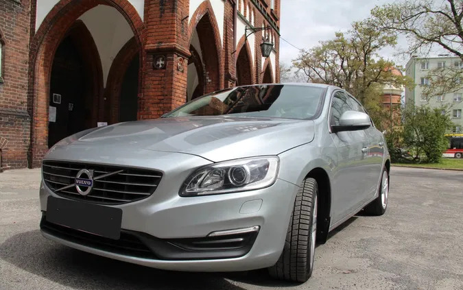 volvo s60 inowrocław Volvo S60 cena 59000 przebieg: 225400, rok produkcji 2016 z Inowrocław